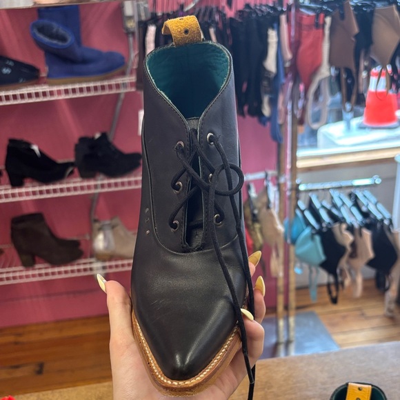 Stylish Black Heeled Boots for Women - Picture 2 of 6